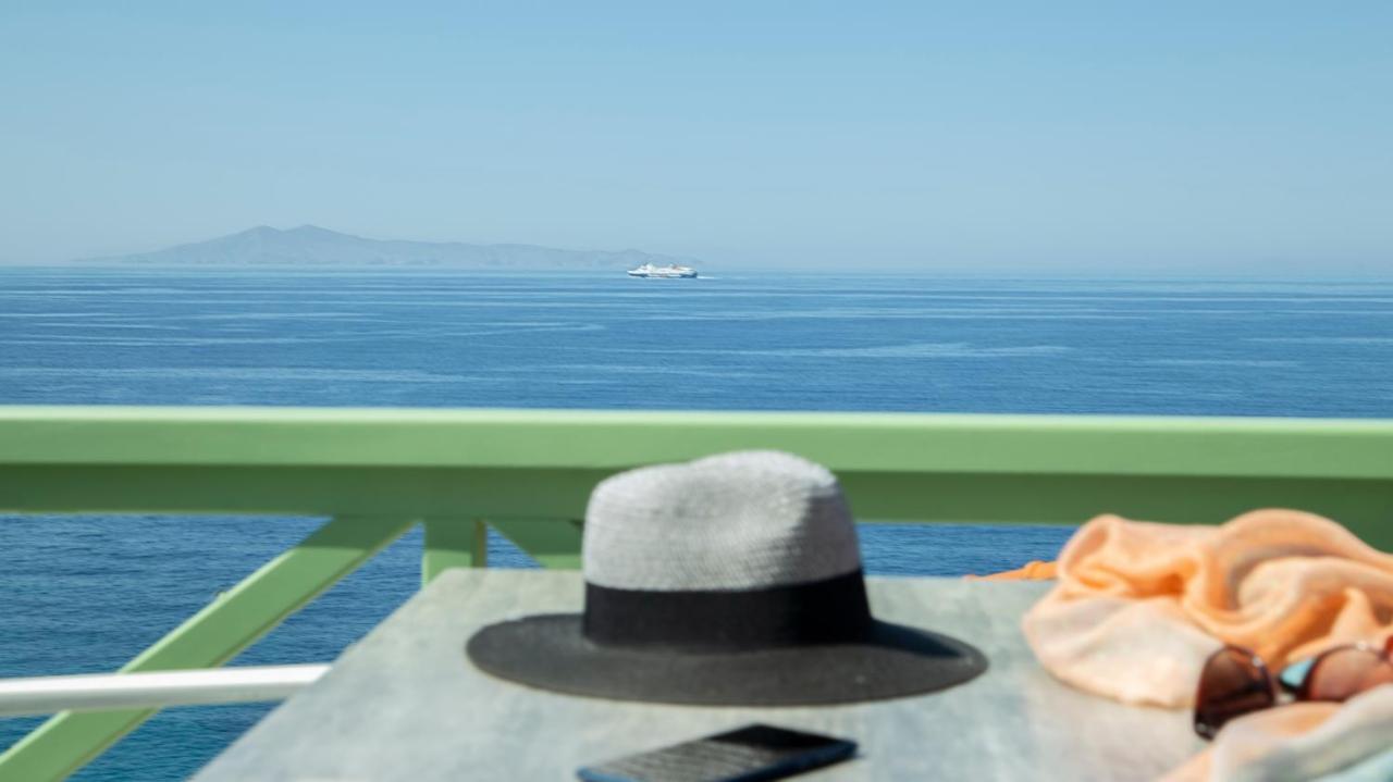 Corali Suites Andros Batsi  Exterior foto